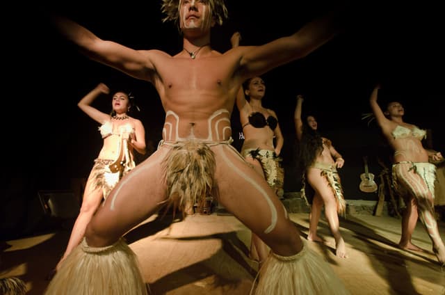 A Rapa Nui dance show