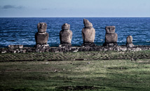 Ahu Vai Uri and its moais at Tahai